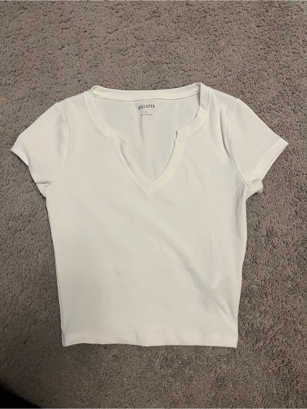 Hollister White Ribbed Short Sleeve Notch Neck Tee
